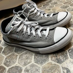 Gray Kids Converse Size 5 Unisex All Star